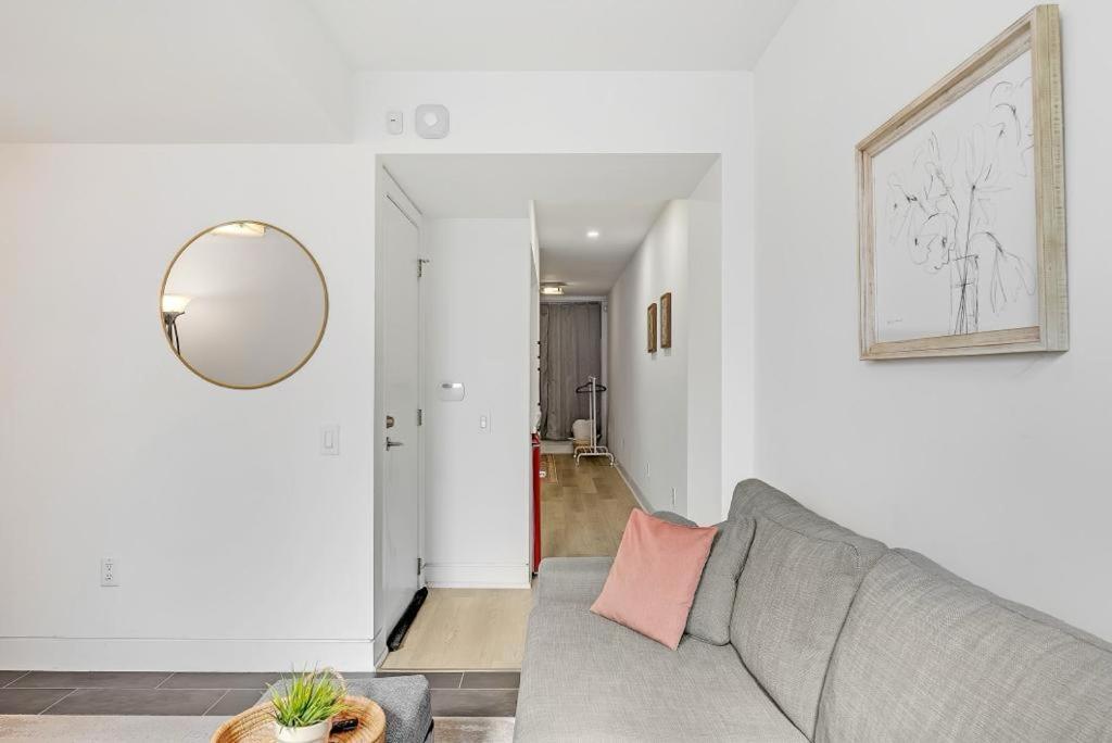 Appartement In The Heart Of Downtown Toronto